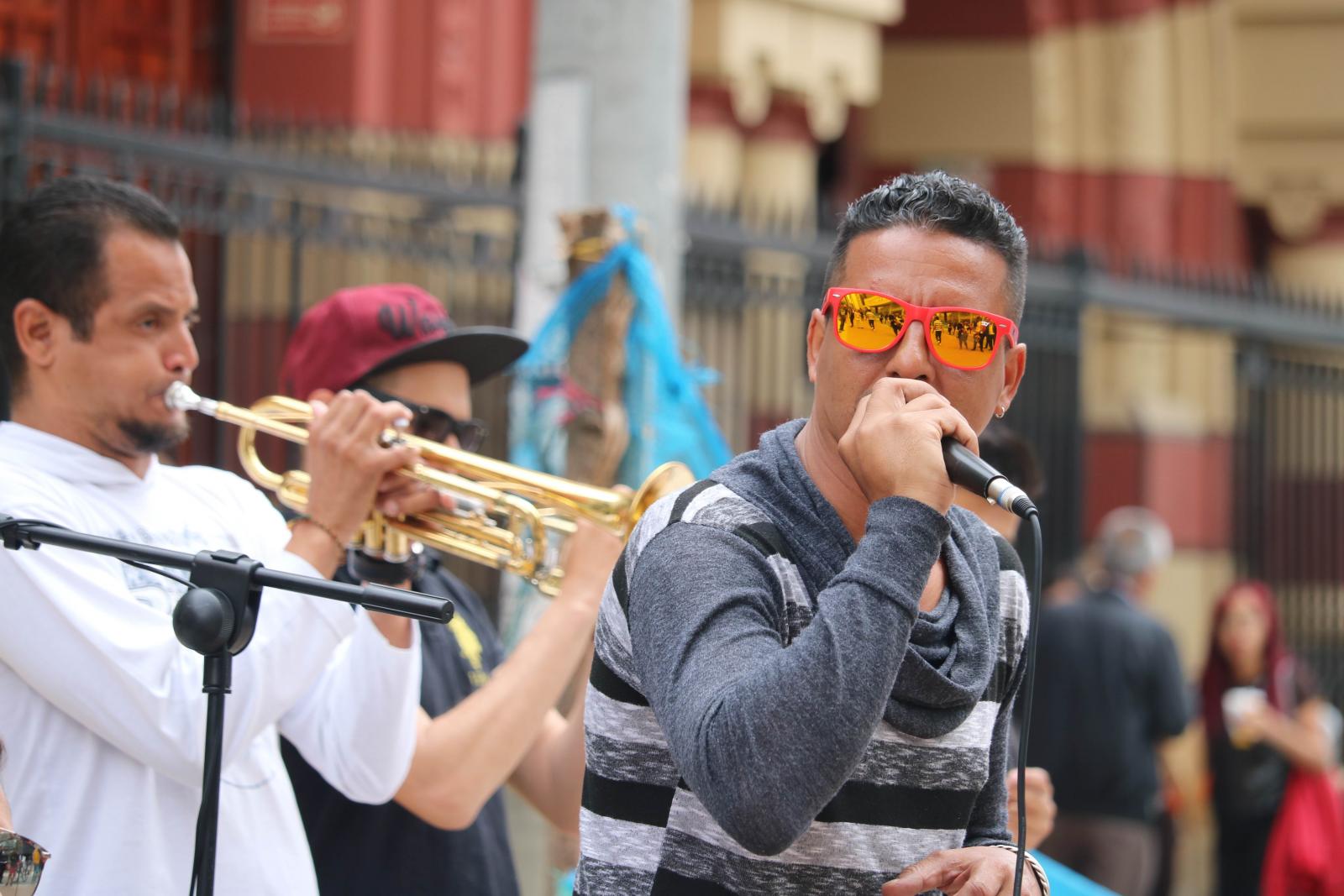 Musicos Que Aprendieron A Tocar Tarde